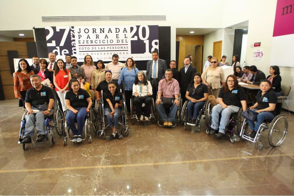 Imagen de los participantes en el evento